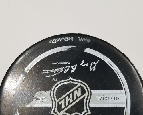 EVGENI MALKIN Autographed Pittsburgh Penguins NHL Hockey ROOKIE YEAR Game Puck - Picture 4 of 4
