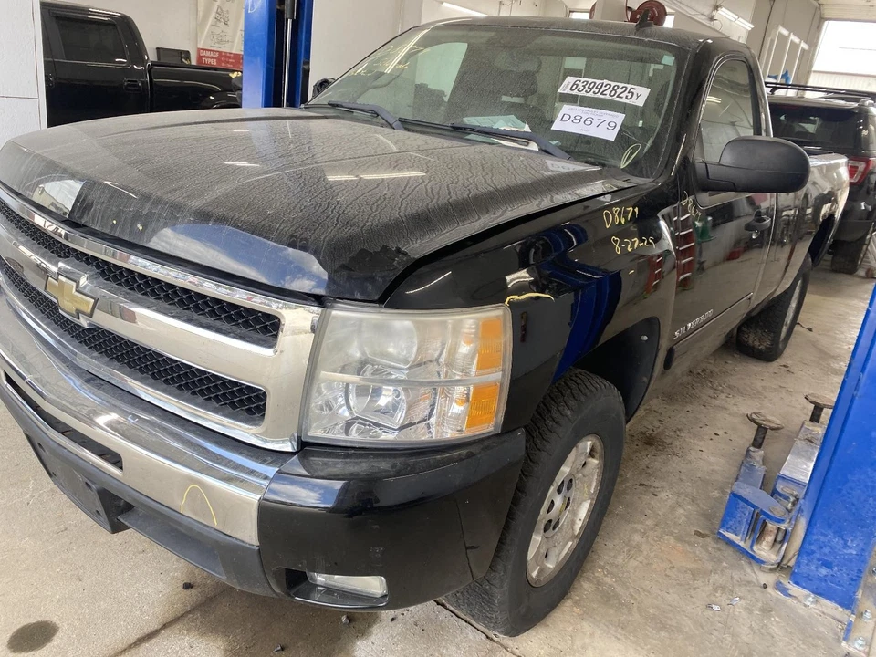 Used Left Door Mirror fits: 2011 Chevrolet Silverado 1500 pickup Power w/o integ - Image 4 of 4