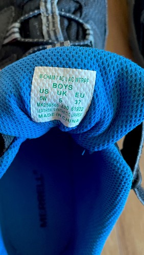 Merrell Chameleon Boys Low Top Black/Blue Hiking Shoes MK259505 US Size 6W - Picture 4 of 4