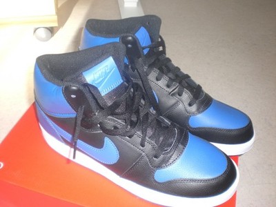NIKE Sneaker / Schuhe! Gr. 45! EBERNON MID! NEU + Karton! Trendschuhe! eh 90 