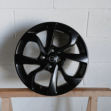 13380635 Scheibe Hinterrad. aus Legierung Links OPEL CORSA (X15) 1.4 (66Kw) Ber