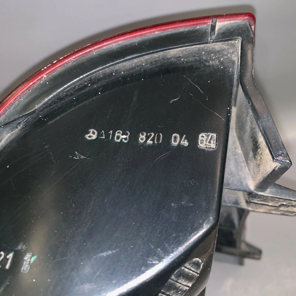 LUZ TRASERA DERECHA MERCEDES BENZ ML320 ML430 1998 1999 2000 2001 OEM Foto 4 de 4