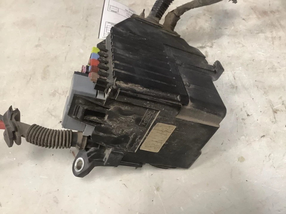 Caja de fusibles motor S60 compatible con 12-13 VOLVO 60 SERIES 337248 Foto 2 de 4