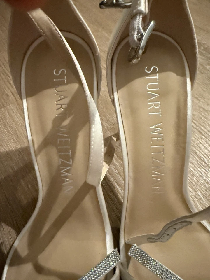 Stuart Weitzman Nudist SW 100 Tacones Satinados - Blanco - EE. UU. 9,5 Nuevos en Caja Foto 3 de 4