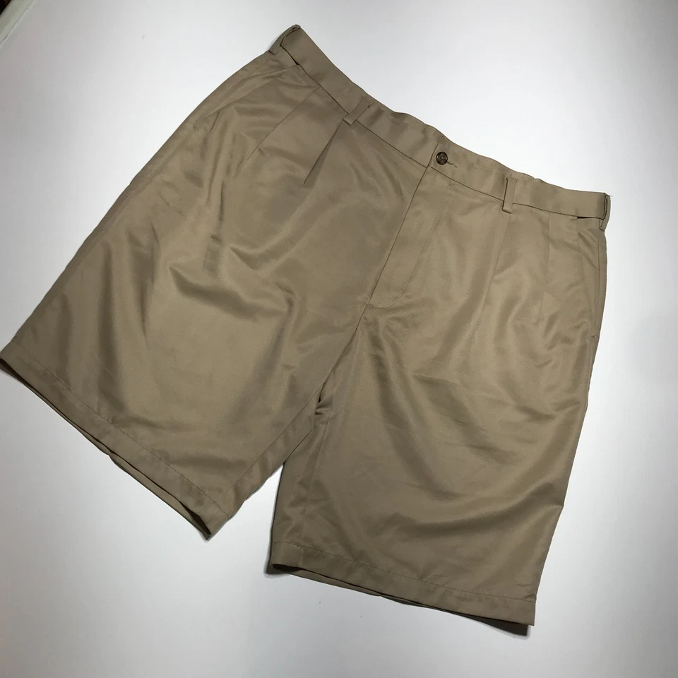 Roundtree & Yorke 短裤男式 42 卡其色性能 Chino 高尔夫休闲前褶 — 第 2/4 张图片