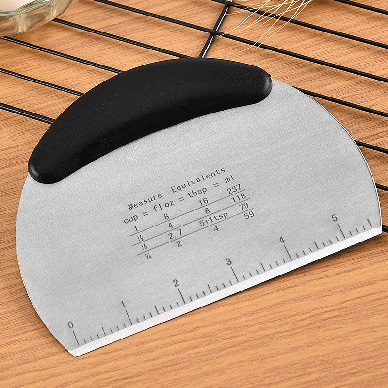 Kitchen Stainless Steel Dough Scraper Plastic Handle Cake Slicer Pastry