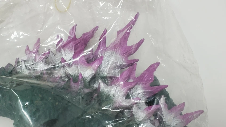 Figura Vinilo Banpresto DX Godzilla 2001 en Bolsa (Kit sin hacer mide 12 pulgadas) Foto 4 de 4