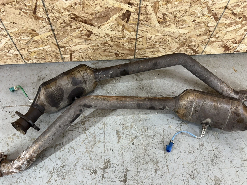 JUEGO SILENCIADOR TUBO COLECTOR ESCAPE FORD THUNDERBIRD 2002-2005 OEM V37 Foto 4 de 4