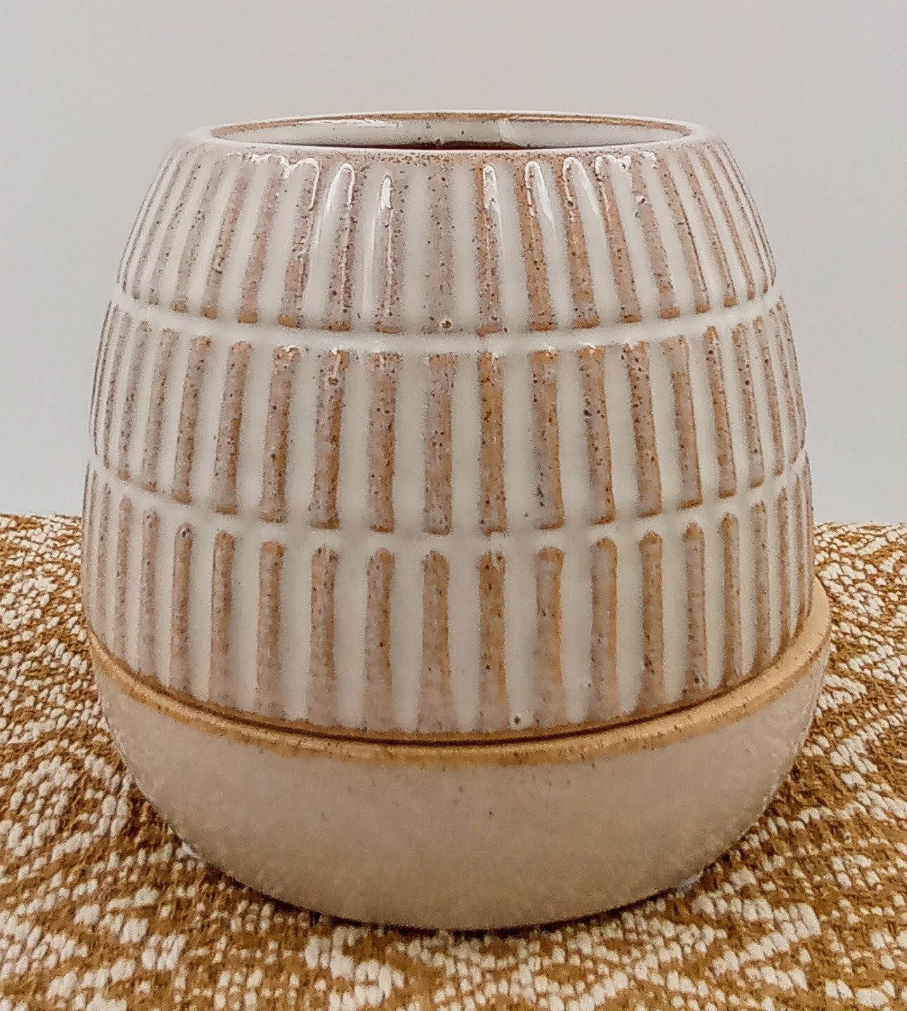 Ceramic Flower or Succulent or Herb Pot & Saucer White with Tan Ridges 3.75