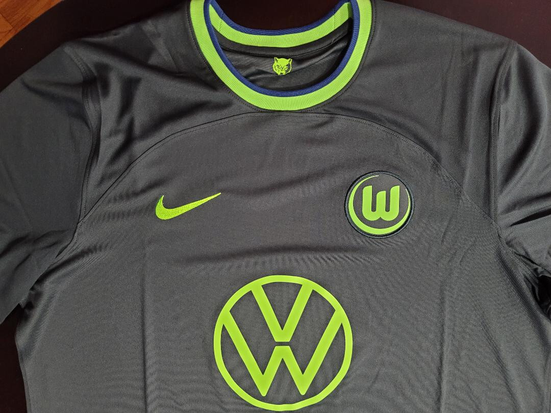 【正規品】Wolfsburg Madlung 17番 Nike BNWT Nike 2016-17 VFL WOLFSBURG SHIRT TRIKOT M | eBay