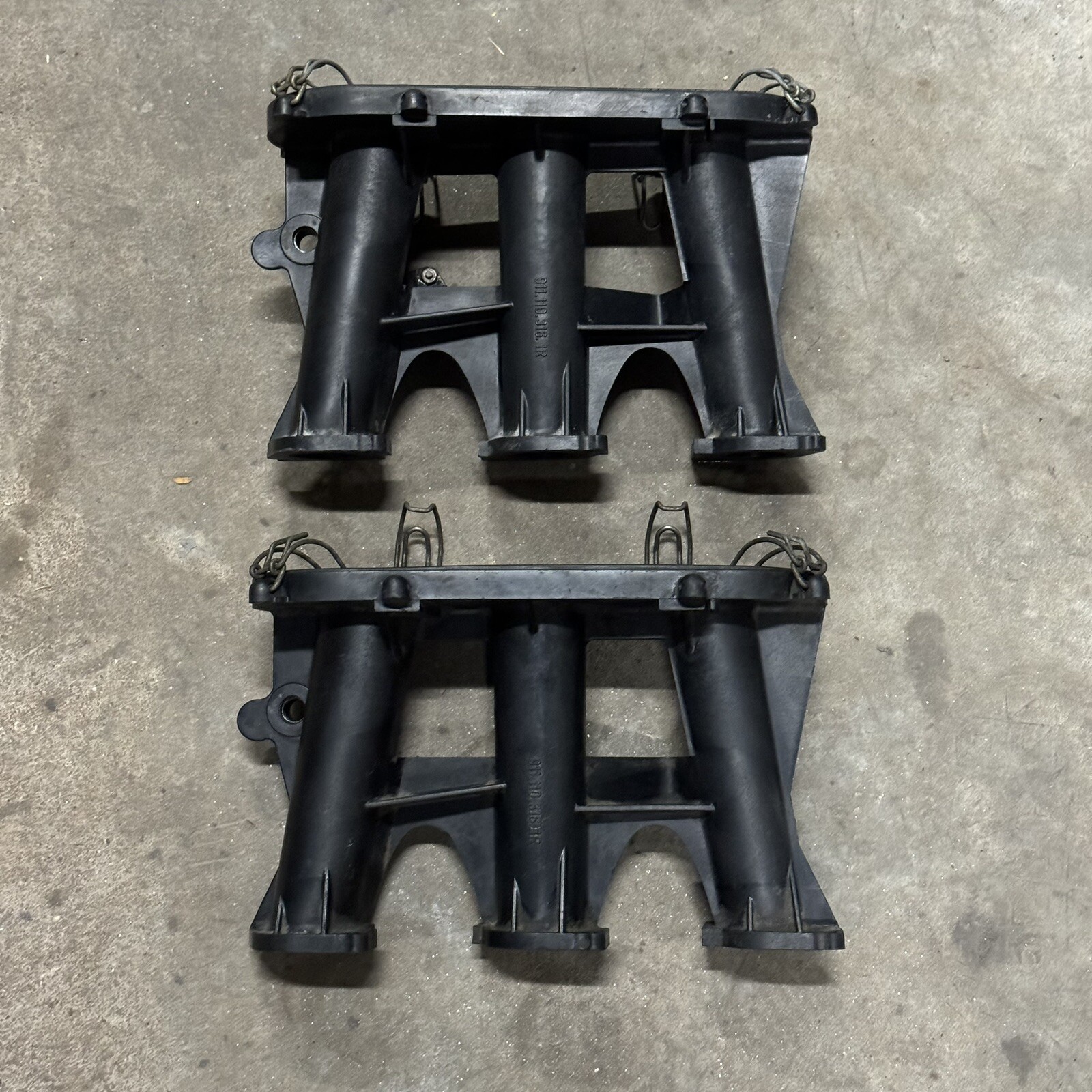 1972-1973 Porsche 911 T Throttle Body Intake MFI Stacks MANIFOLD 911 110 316 1R