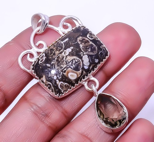 Collier Avec Pendentif Coquillage Fossile Turritella En Argent 925 – Triangle, Plaqué Argent – Neuf Avec étiquettes