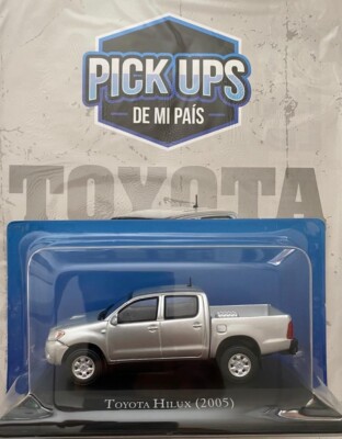 Toyota Hilux (2005) Diecast Car 1:43 Unforgettable Cars Argentina