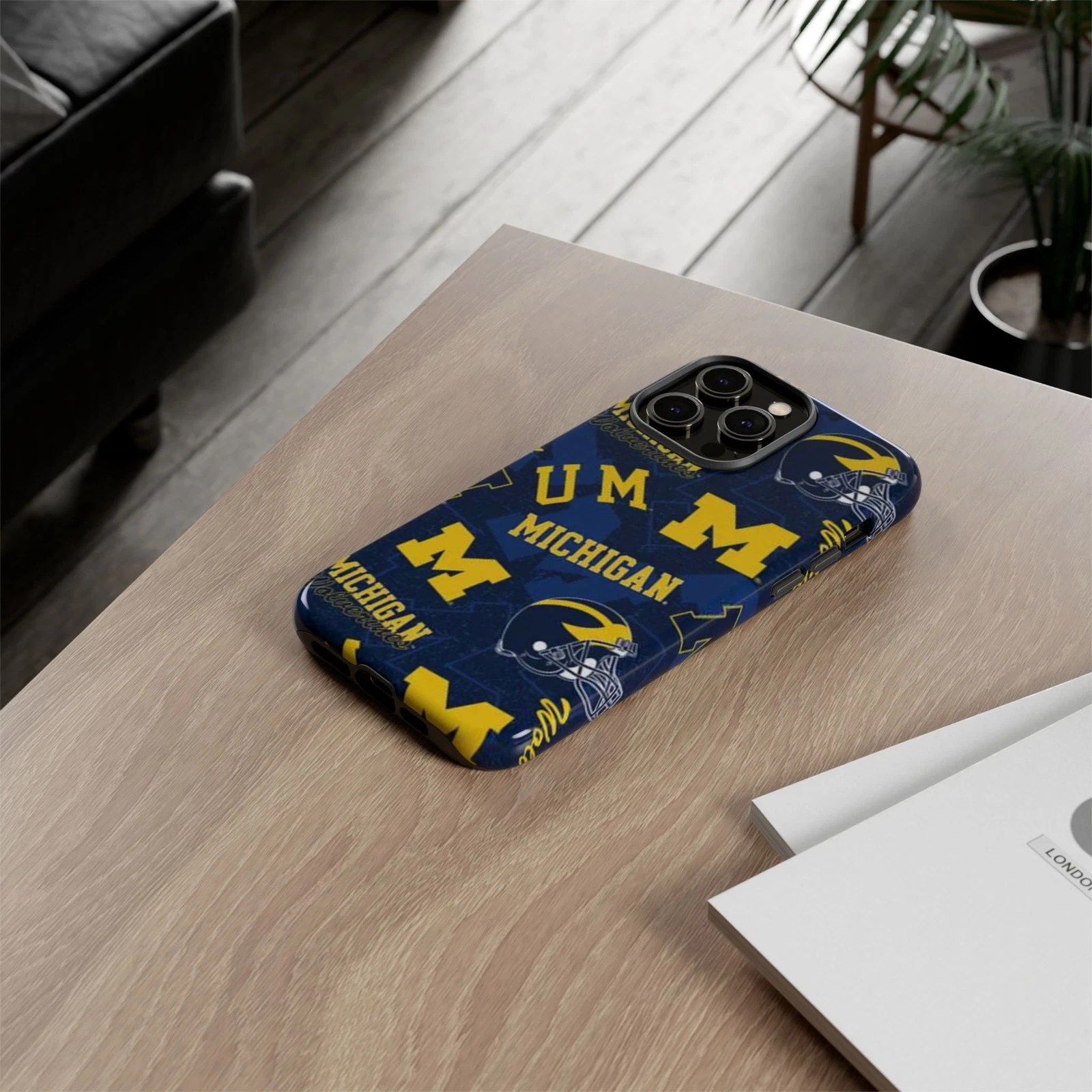 Michigan Wolverines Apple iPhone Cases