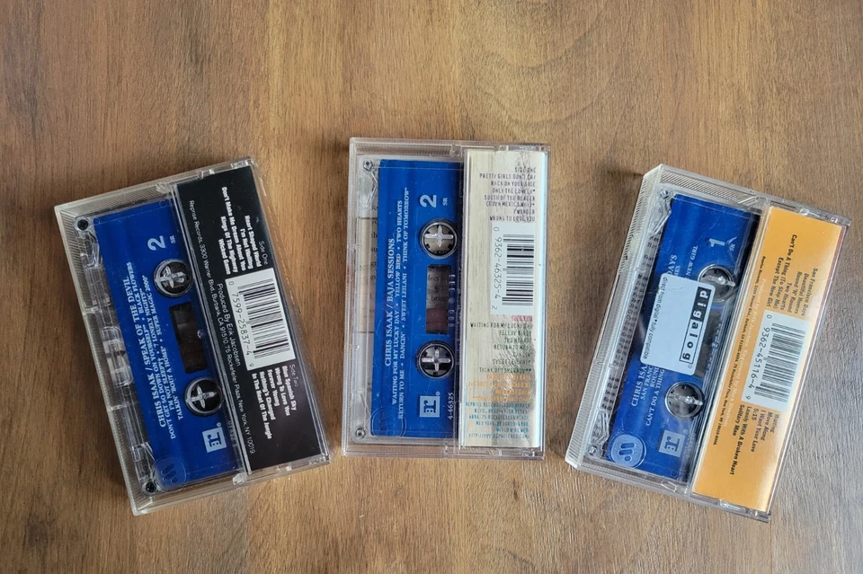 Chris Isaak 3 Cassette Lot: San Francisco Days Heart Shaped World Baja Sessions  - Imagem 2 de 4