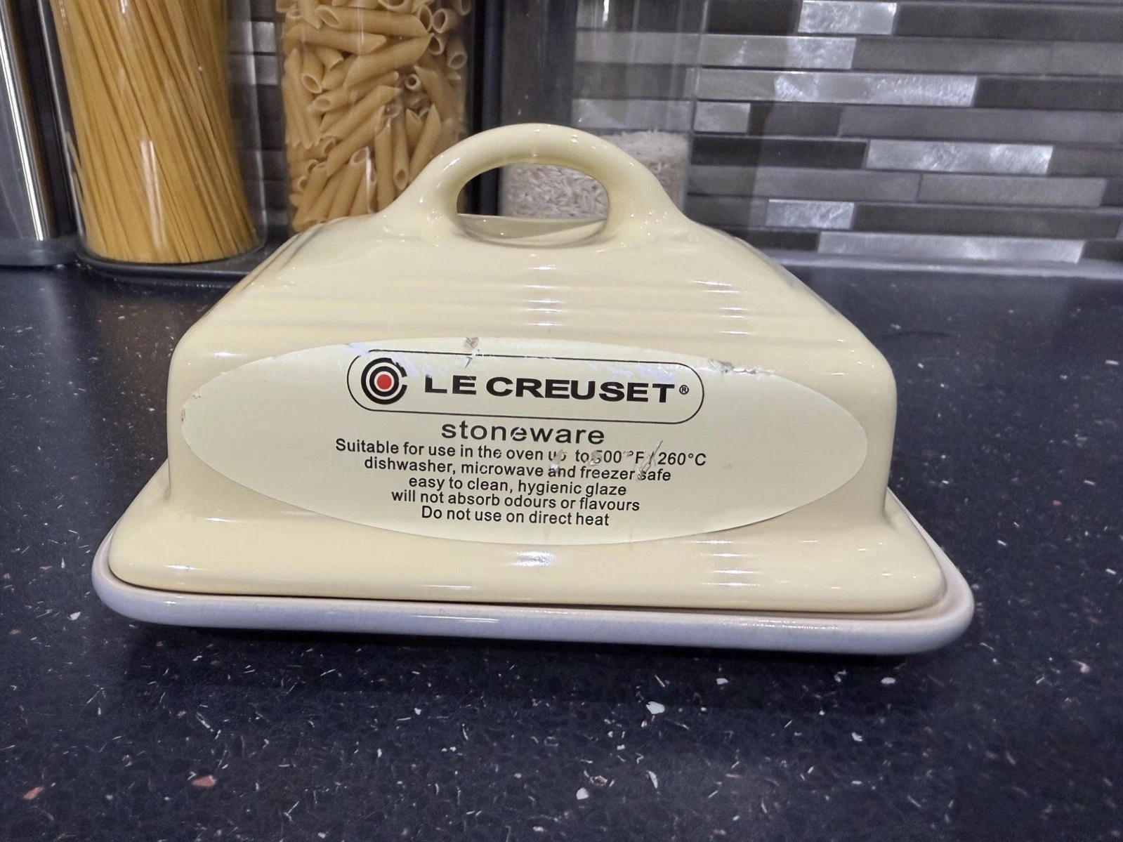 Le Creuset New But Damaged/Mismatched Ceramic Yellow Butter Dish & Lid RRP £45
Opens in a new window