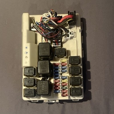 03-07 Nissan Murano Fuse Box Controller Unit-Ipdm Engine Room OEM 284B7CA016 T