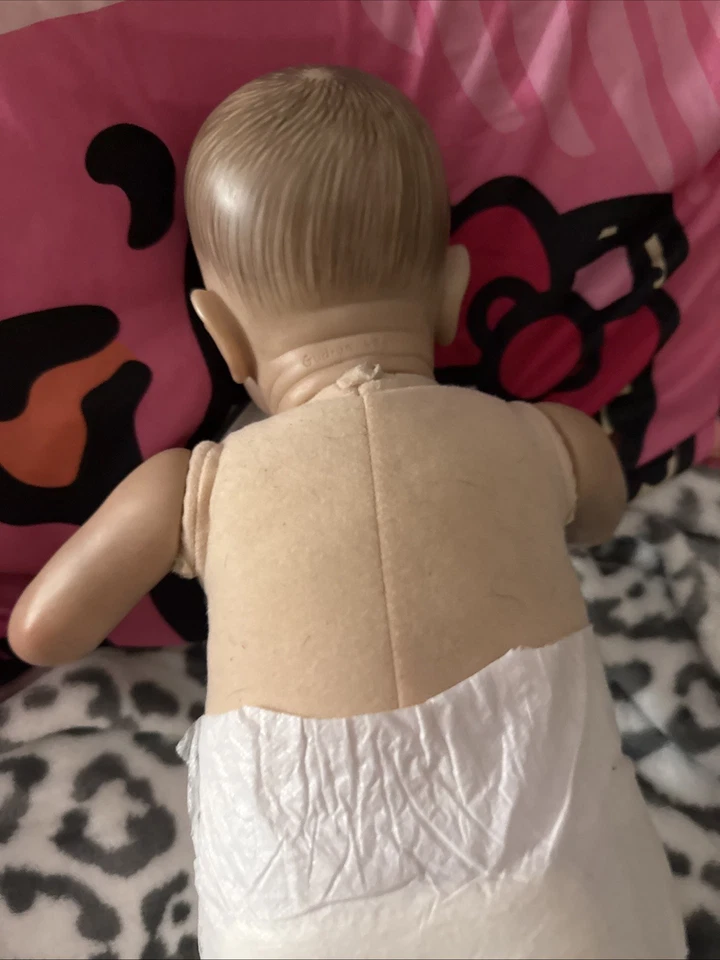 重生男孩娃娃 — 第 3/3 张图片