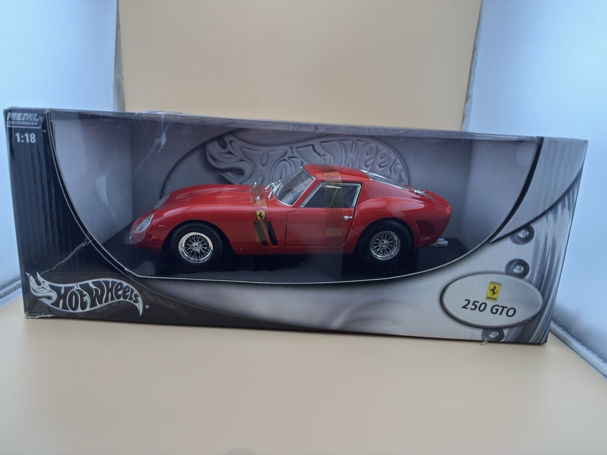 NIB Hot Wheels 1:18 DieCast 1962 Ferrari 250 GTO Rosso Corsa