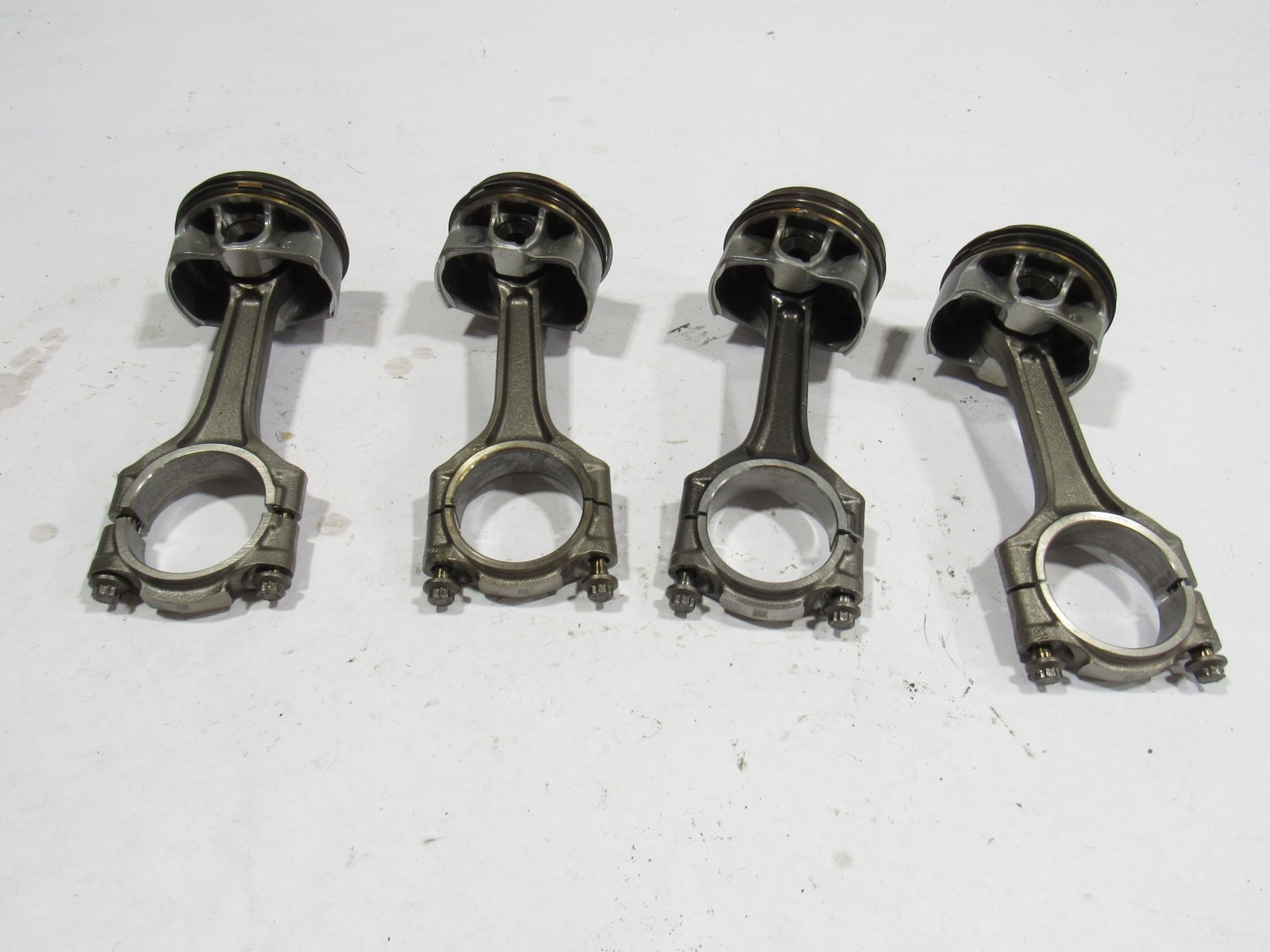 Maserati GHIBLI S Q4 3.0L AWD Engine Motor Piston Set 4 PCS 2014-2017 :A