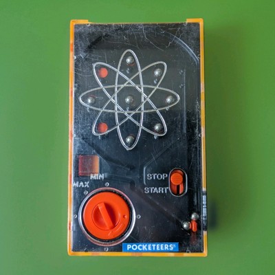 Vintage Tomy Pocketeers Election Palitoy Pocket Mate Golf Handheld Game 1978
