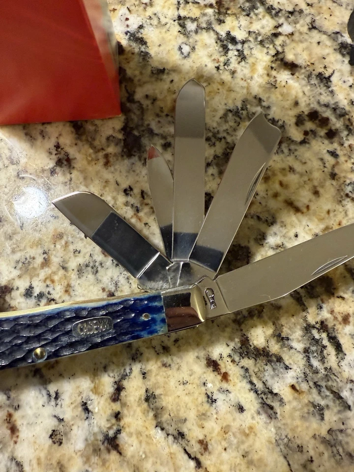 Case THE BEAST MIB KNIFE - 5 Blades Late 90s - Image 4 of 4