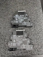 Lot of 2 IDEC SV2H-07L-1 Relay Socket with Relay