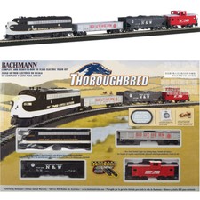 NEW Bachmann Thoroughbred Starter Electric Train Set HO Scale