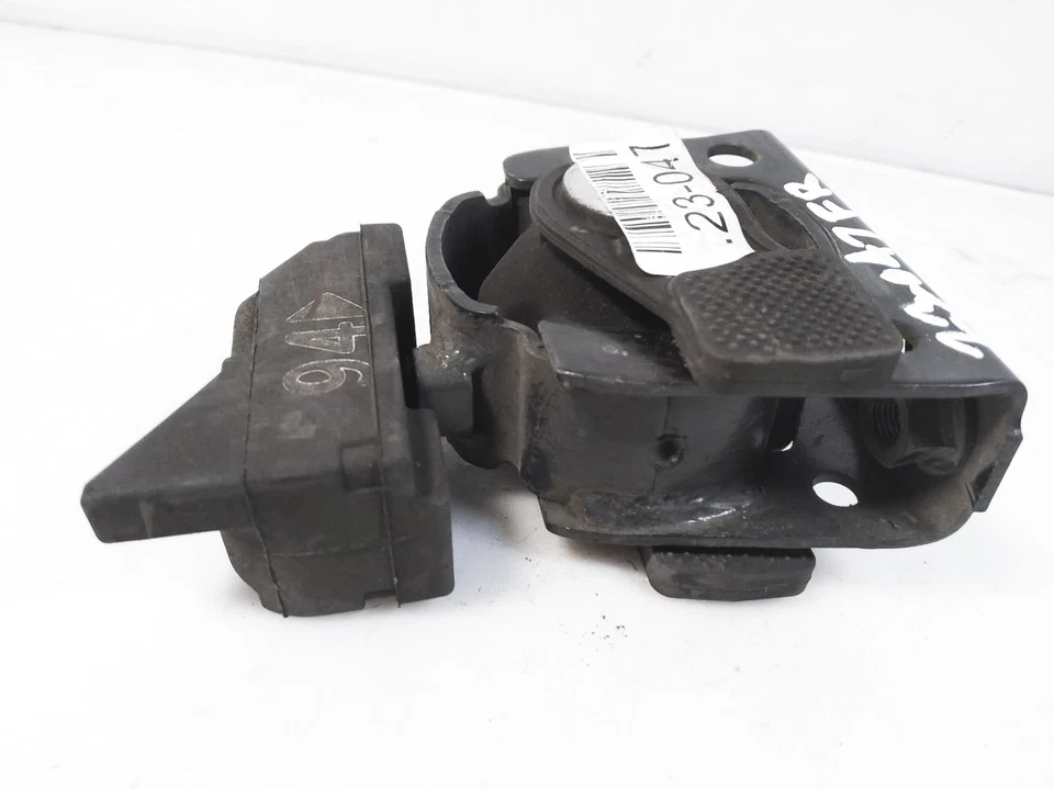 Toyota Prius V 2012-2014 montaje motor delantero 12361-37090 Foto 4 de 4