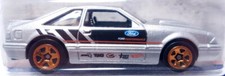 Hot Wheels 2016 Ford Performance #3 '92 Ford Mustang Silver 1:64 DJK87
