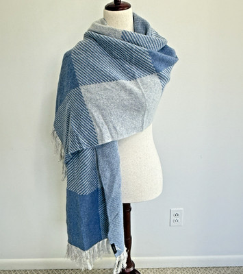 HALOGEN 100% Cashmere Knit Scarf Tasseled Blue Plaid Cozy Soft