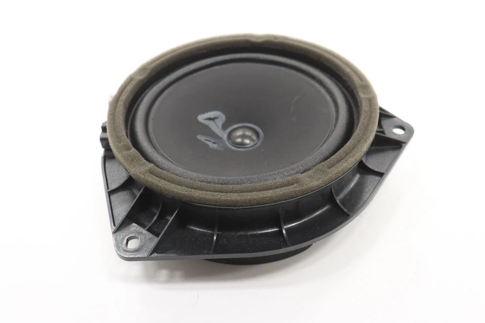 Altavoz puerta trasera izquierda o derecha Lexus NX300 2018-2021 OEM 8616078040 Foto 2 de 4