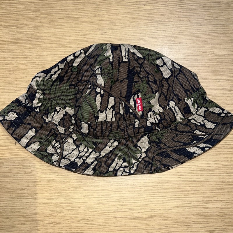 Supreme Levi's Realtree Bucket Hat