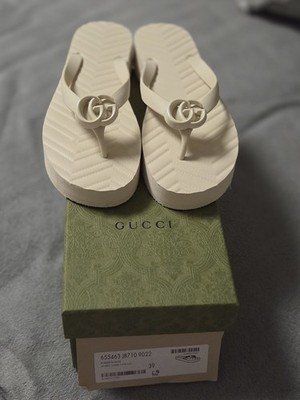 Originale GUCCI  Chevron Thong Sandale Gr. 39 Neu Ungetragen in Weiß