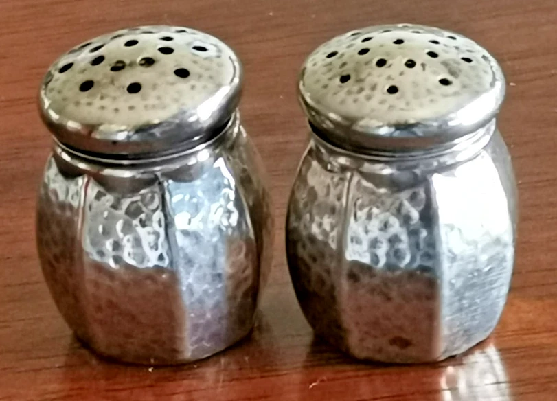 25+ Antique Salt Shakers Decorative & Pepper for sale | Updated