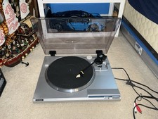 Record Player Hitachi HT-101 DC Servo Turntable, Missing Belt and Needle