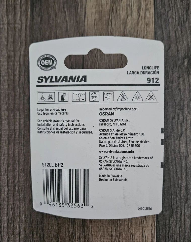 Pacote com 2 lâmpadas automáticas Sylvania. Abajures vitalícios. 12,8 V. Novo fechado. Peça #912 - Imagem 2 de 2