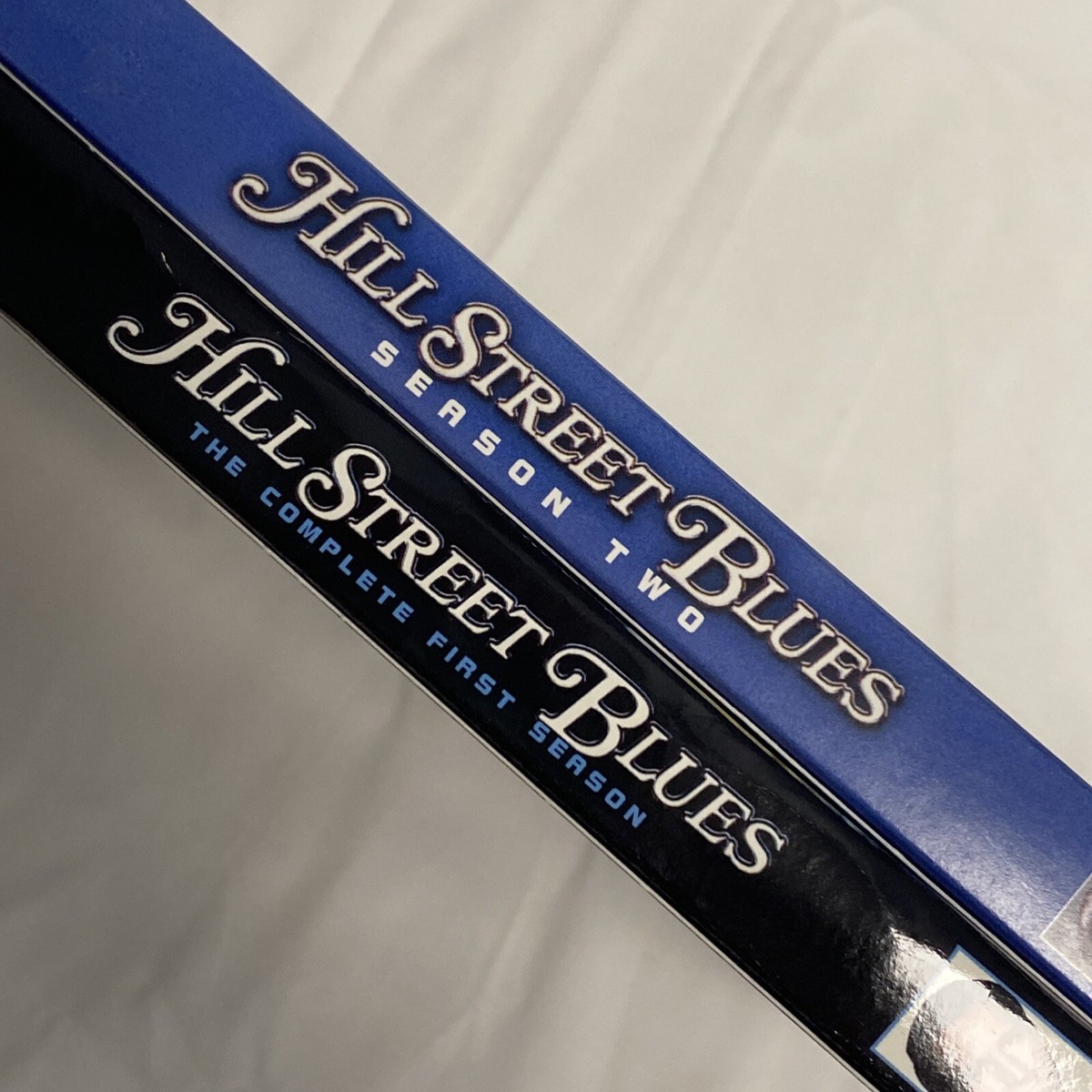 Hill Street Blues - Season 1 AND 2 (6 Discs) With Slipcovers