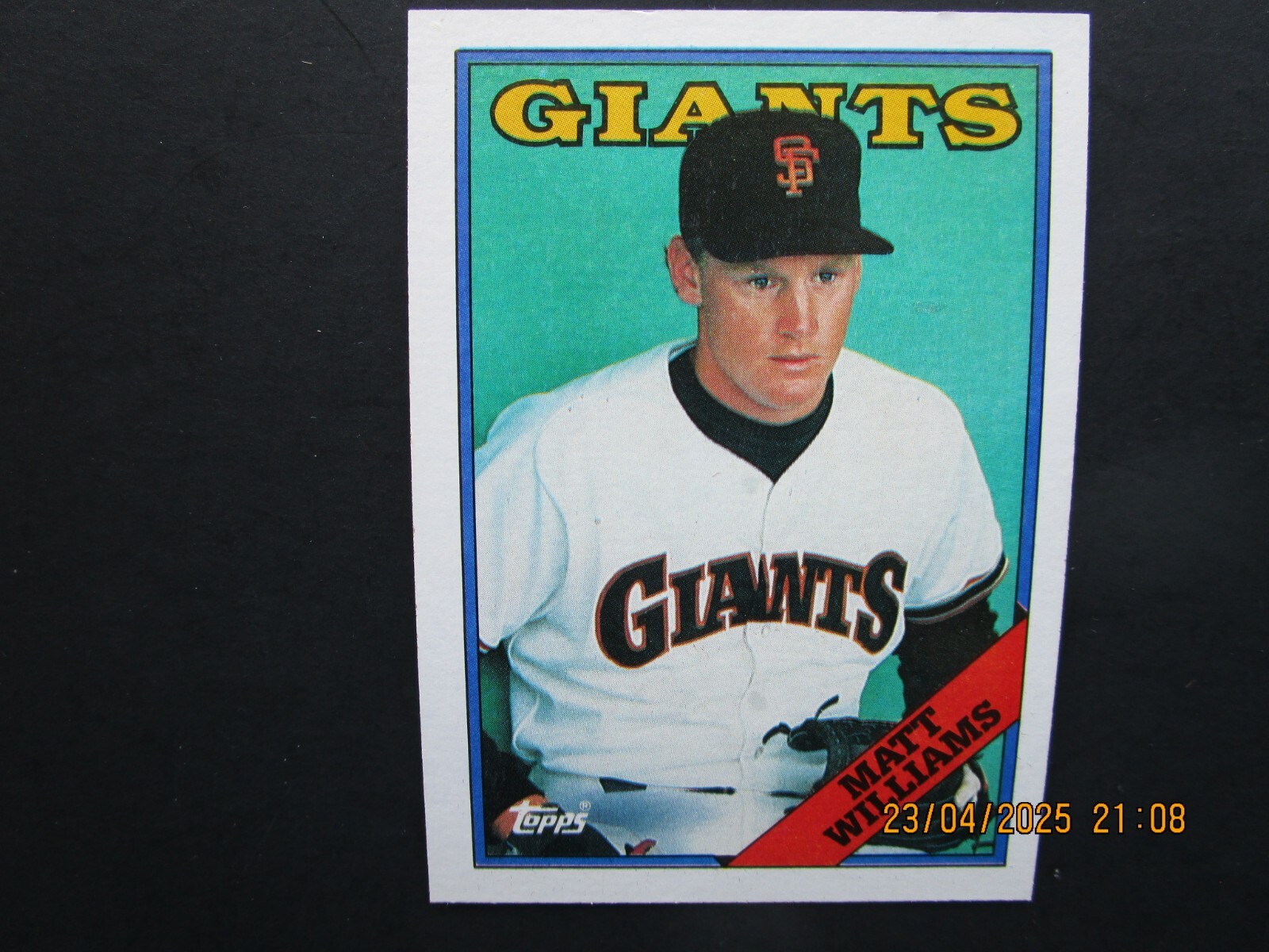 FREE SHIP.- 1988 TOPPS MATT WILLIAMS ROOKIE CARD-NEAR MINT
