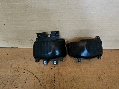 2022 Piaggio Vespa GTS 125 Supersport - Left & Right Front Inner Grill Fairings - Picture 2 of 4