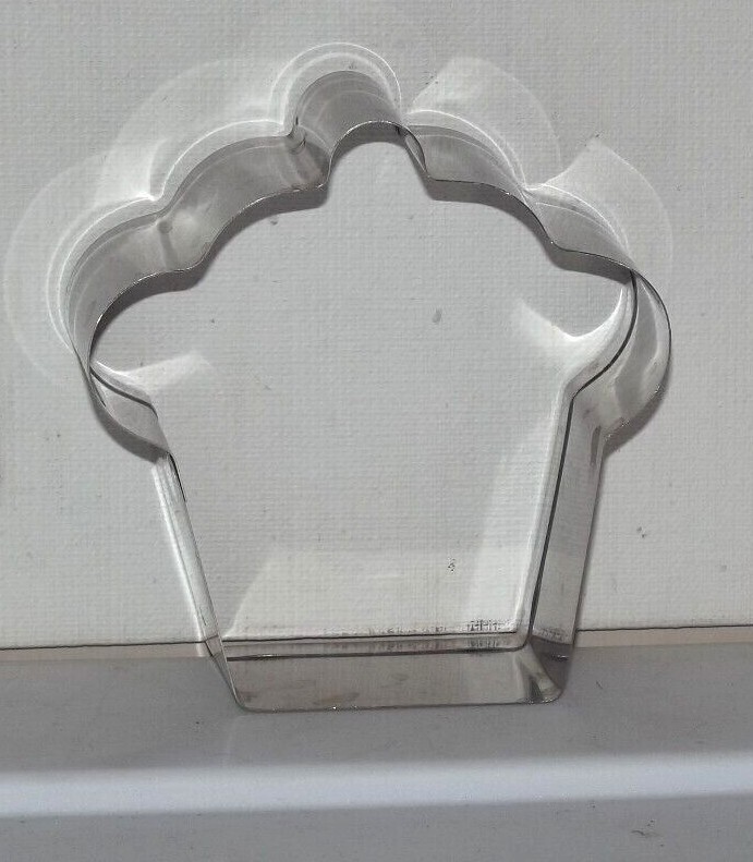 Cupcake themed metal cookie cutter mold B15 for baking-image