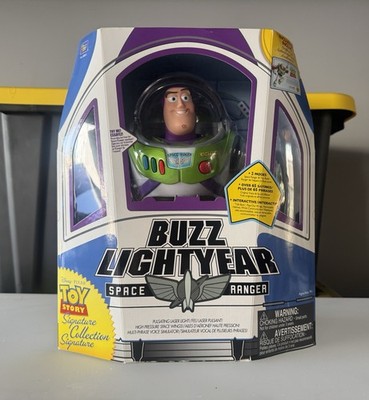 Toy Story Signature Collection Buzz Lightyear Thinkway Toys