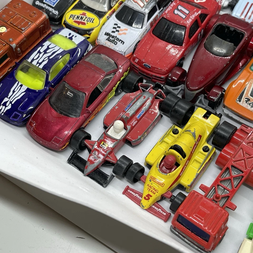 Over 2 Lbs Matchbox Tomy Unbranded Champion Nascar 70s 80s 90s Used Toy Car Lot - Image 3 of 4