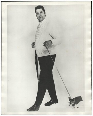 C2352/ Solomon King mit Hund  US-Sänger Foto 25,5 x 20,5 cm 1968