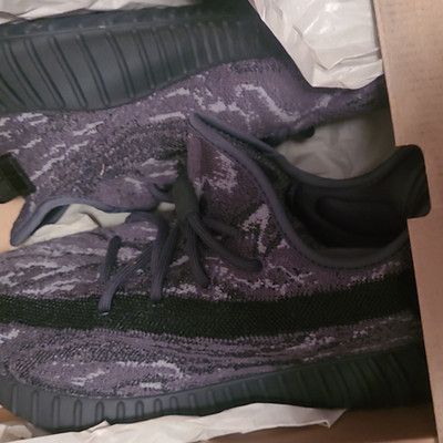 adidas Yeezy Boost 350 V2 Dark Salt