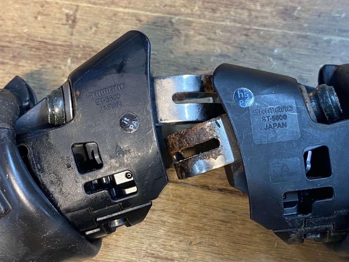 r５８００　STI Shimano 105 5800 2 x 11 Speed STI Shifter Set Including