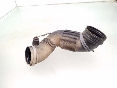 Volkswagen Caddy 2014 Diesel 103kW Ansaugrohr Ansaugschlauch Turbolader