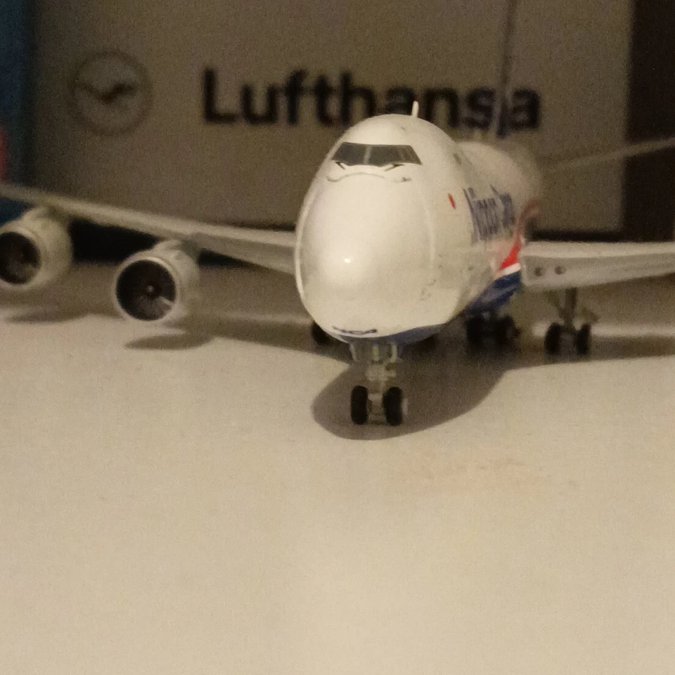 Gemini Jets Nippon Cargo - image 3 of 4