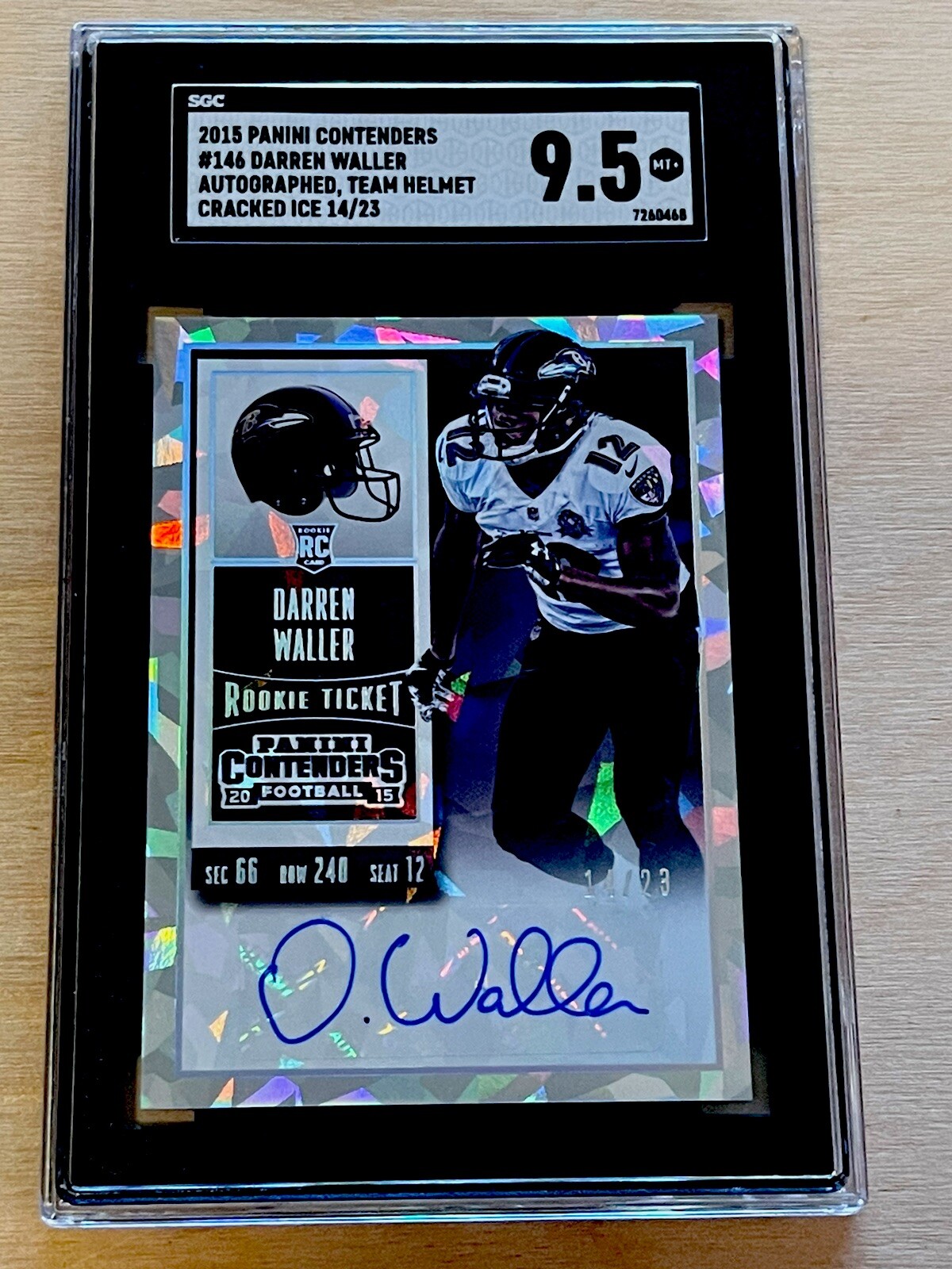 Darren Waller Panini Contenders #146 Helmet-Cracked Ice-Autograph