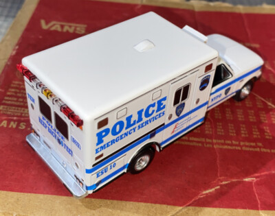 Kitbash Ford F-350 New York Police Department Emergency Service